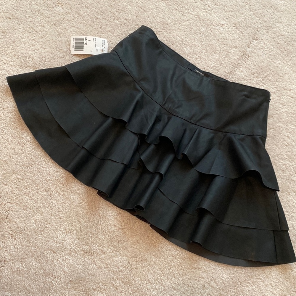 Brand new leather mini skirt
